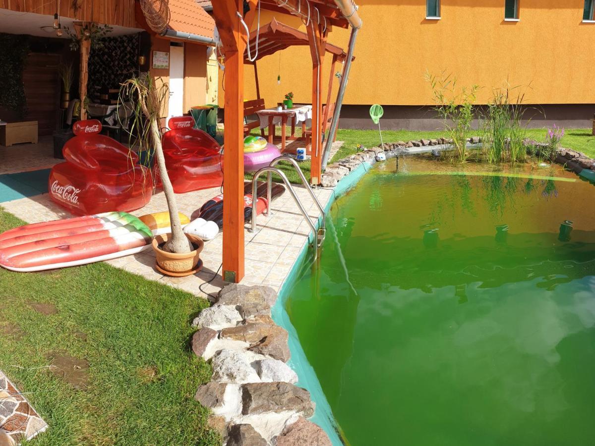 Grevia Apartmanok Поросло Экстерьер фото