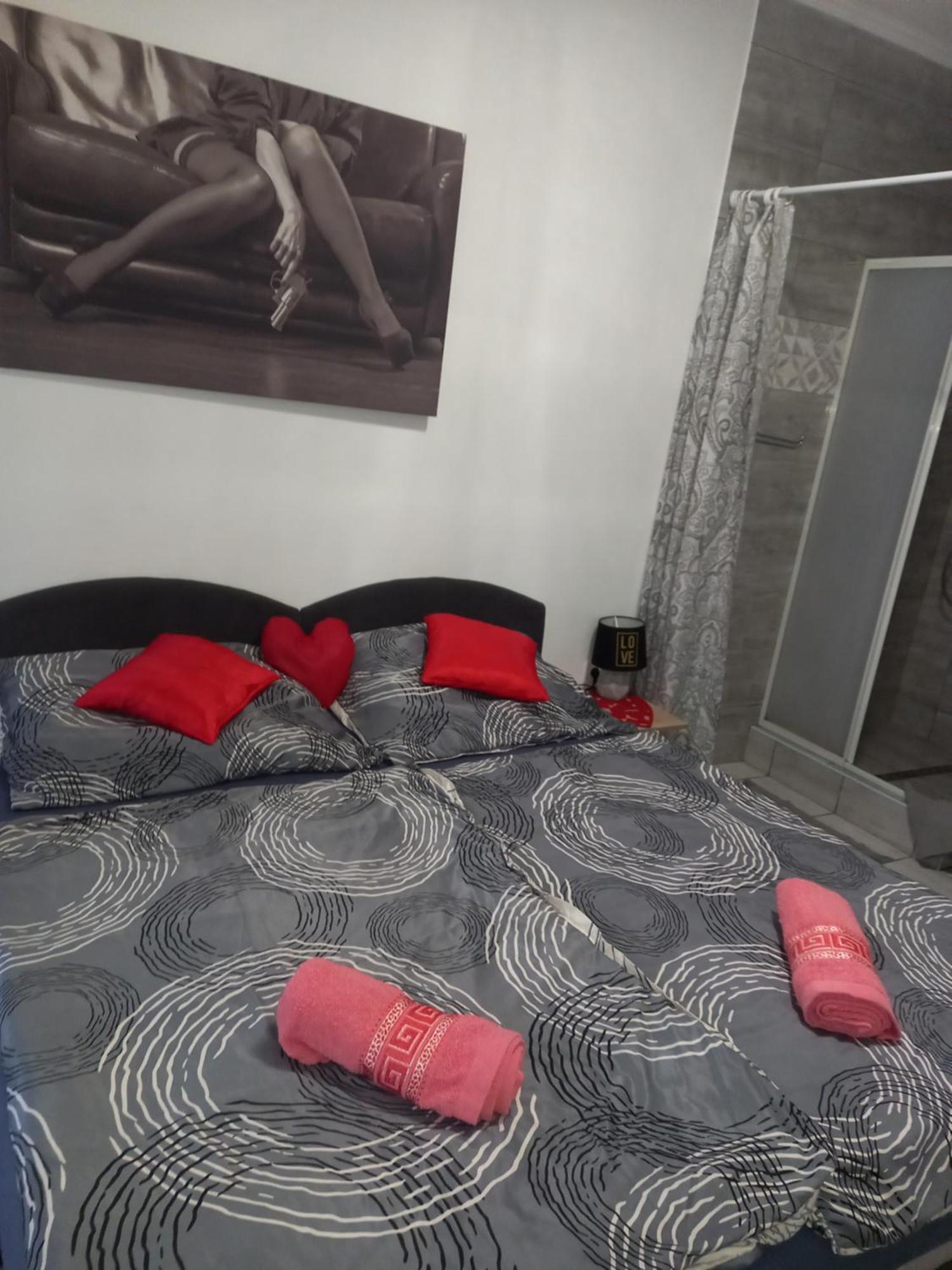 Grevia Apartmanok Поросло Экстерьер фото
