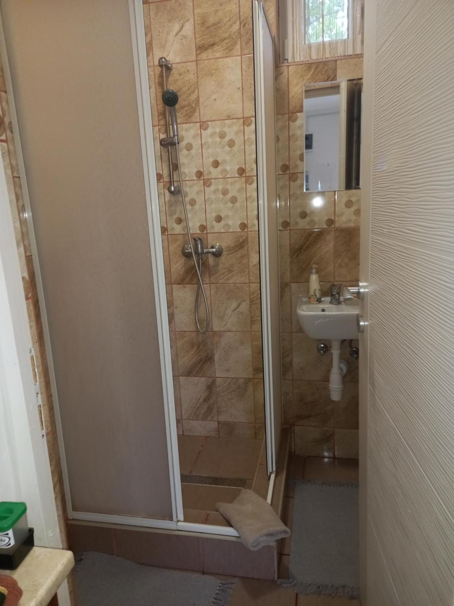Grevia Apartmanok Поросло Экстерьер фото